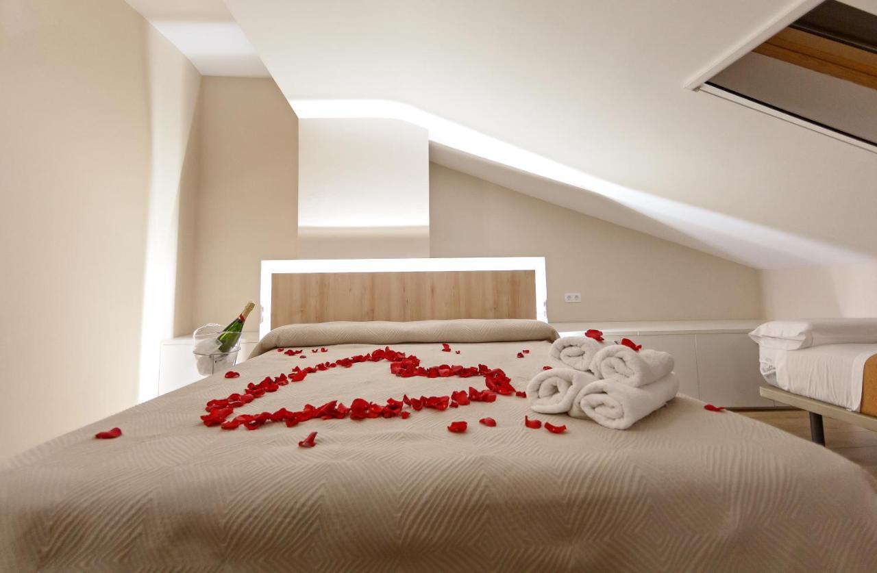 Caceres Deluxe Apartment ภายนอก รูปภาพ