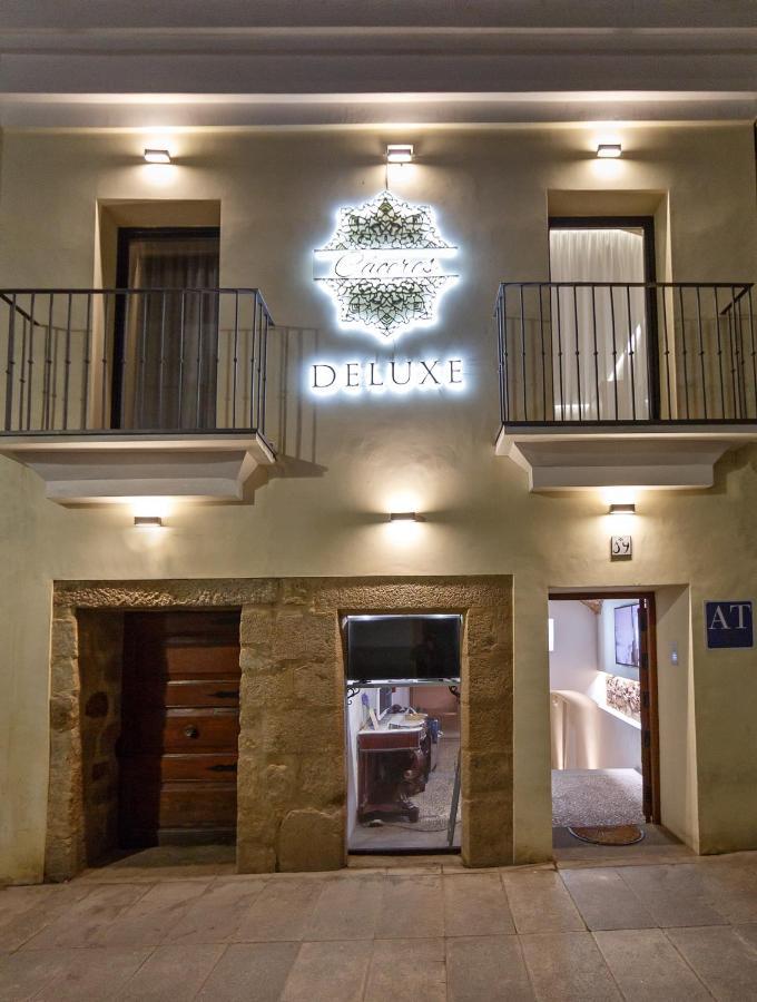 Caceres Deluxe Apartment ภายนอก รูปภาพ